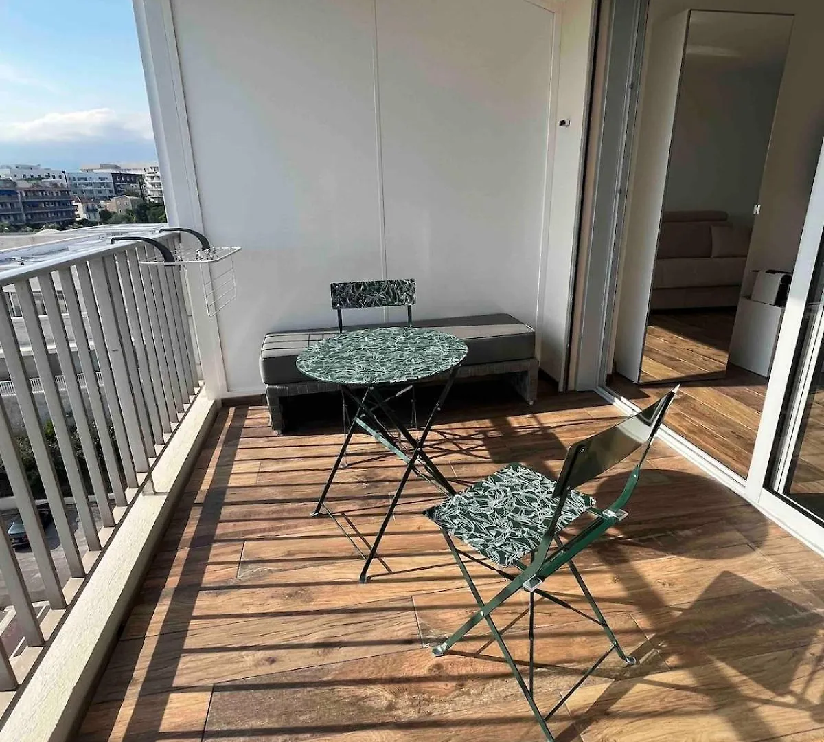 Studio Neuf Avec Terrasse Vue Mer Cannes